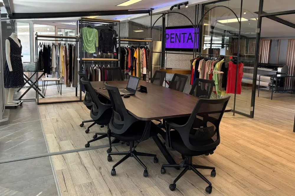 Pentatex ofis ve koleksiyon alanı